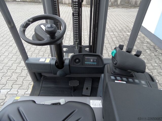 Elektro 3 Rad-Stapler Jungheinrich EFG 215 - Triplex - Baujahr 2022