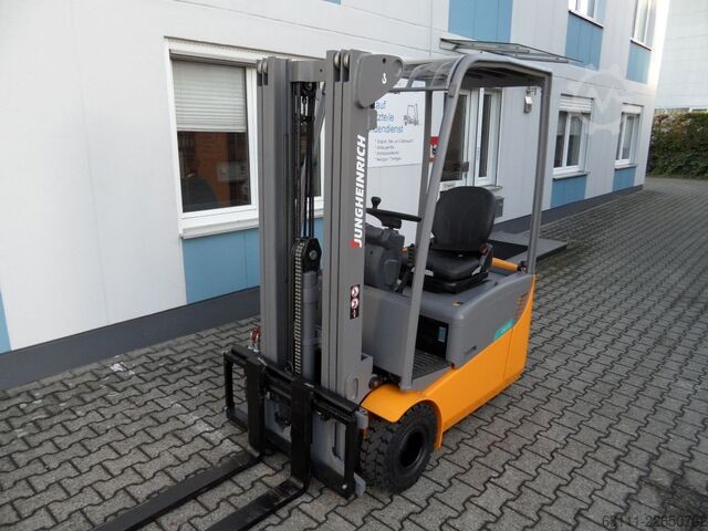 Elektro 3 Rad-Stapler Jungheinrich EFG 115 - Triplex - NEUE Batterie - aufgearbeitet