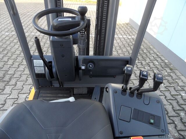 Elektro 3 Rad-Stapler Jungheinrich EFG 115 - Triplex - NEUE Batterie - aufgearbeitet