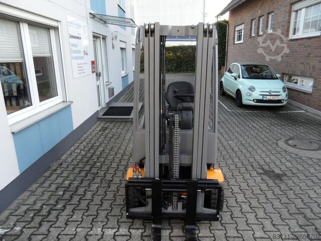 Elektro 3 Rad-Stapler Jungheinrich EFG 115 - Triplex - NEUE Batterie - aufgearbeitet