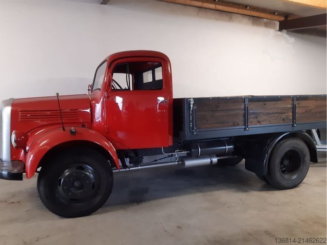 Flatbed truck MERCEDES-BENZ LP311 Oldtimer Pritsche