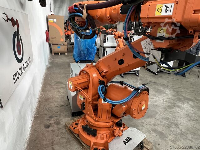 Industrial robot ABB IRB 6700-205/2.80 IRC5