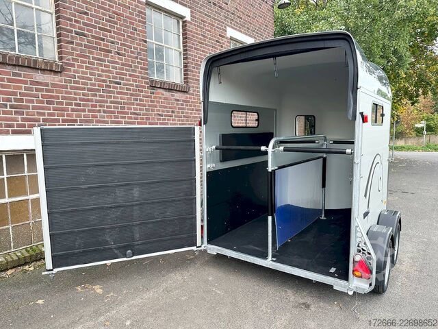 Pferdeanhänger Cheval Liberté GOLD 3 ALU PREMIUM DUNKELBLAU+SATTELKAMMER