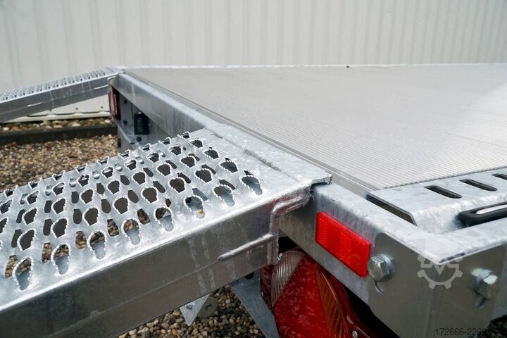 Autotransporter Humbaur UNIVERSAL 3000 ALU 400X203CM 3.000KG AUTOTRAILER