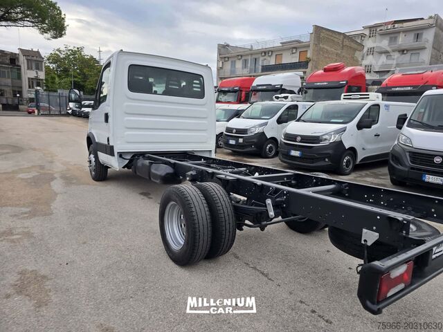 Lkw-Fahrgestell Iveco DAILY 70C17 PASSO 3750 2011