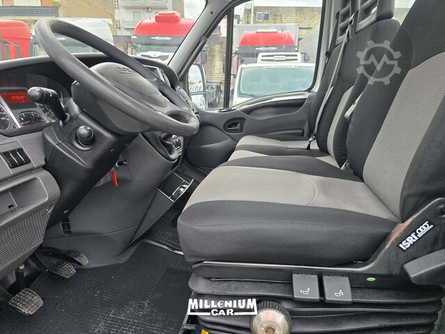 Lkw-Fahrgestell Iveco DAILY 70C17 PASSO 3750 2011