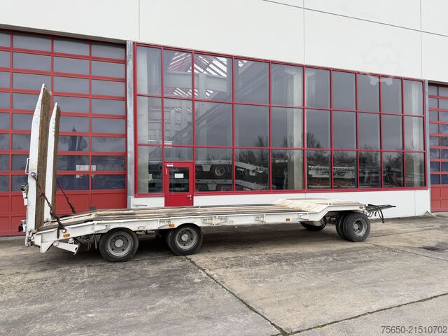 Tieflader Anhänger Müller Mitteltal T3  3 Achs Tiefladeranhänger