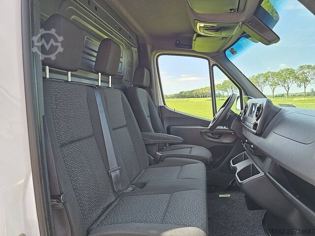 High-roof van MERCEDES-BENZ SPRINTER 314 L2H2 Mbux Euro6!