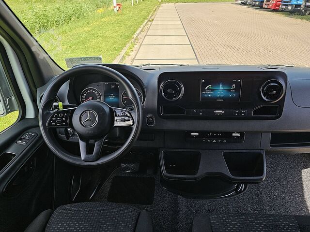High-roof van MERCEDES-BENZ SPRINTER 314 L2H2 Mbux Euro6!