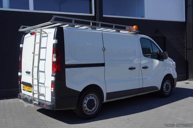 Delivery van Renault Trafic 2.0 dCi 130PK EURO 6 Airco - Navi - Crui...