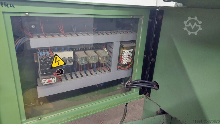 Hydr. Blechausklinkmaschine INDUMASCH V 254