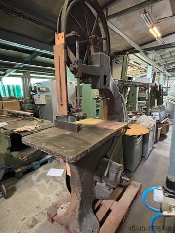 Band saw  
