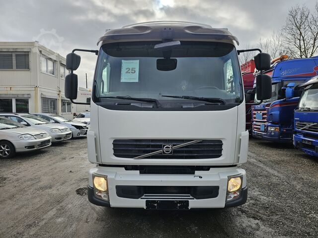 Refrigerated truck Volvo FL240 4x2 Ladeborwand