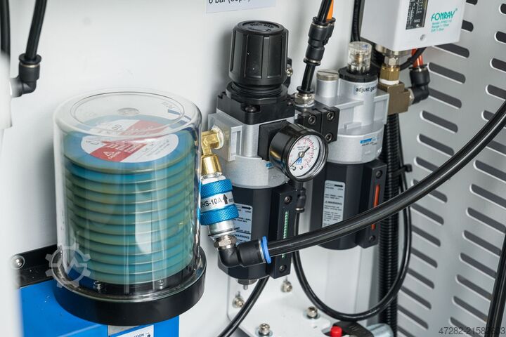 Vertikales Bearbeitungszentrum Axon VMC1270