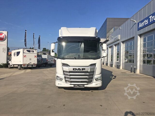 Suitcase DAF XD 310 FA 4x2 ST954 - 19T - Plywood opb. 7800mm...