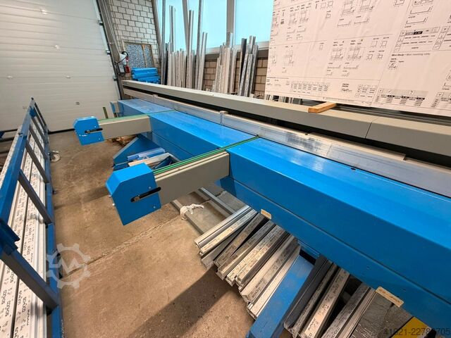 Cutting and machining center Scarabeo 55 Pertici