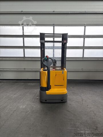 Palettenstapler Jungheinrich EJC 110