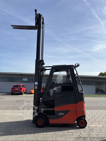 Elektrisch – 4 Räder Linde E20-01/600 Hochgesetzt