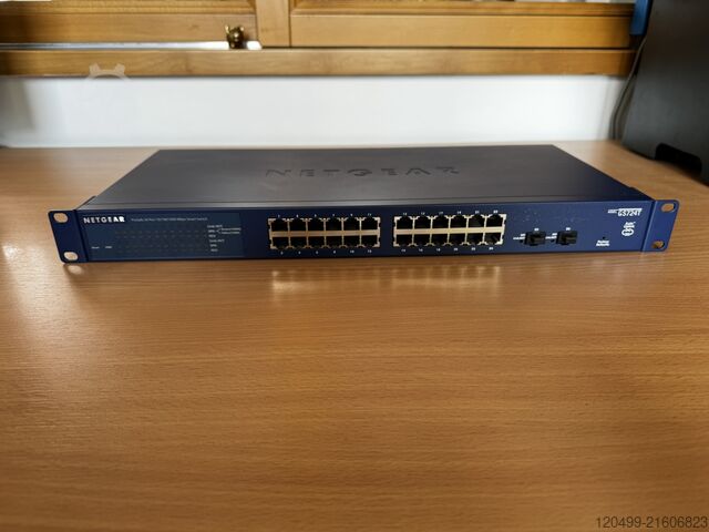 Smart Switch NETGEAR ProSafe 24 port gigabit s w GS724T V4