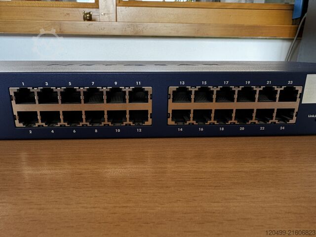 Smart Switch NETGEAR ProSafe 24 port gigabit s w GS724T V4