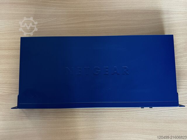 Smart Switch NETGEAR ProSafe 24 port gigabit s w GS724T V4