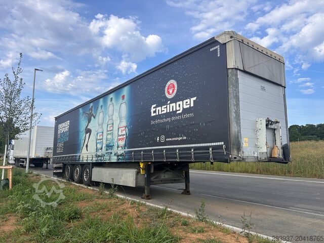 Curtain side semi-trailer with adjustable roof bows Schmitz Cargobull 