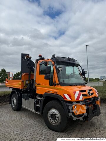 Other Mercedes-Benz Unimog U 427 mit Hiab Kran