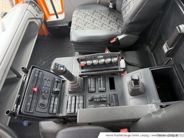 Other Mercedes-Benz Unimog U 427 mit Hiab Kran