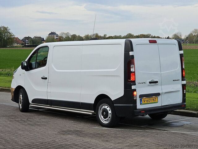 Hochdachkombi RENAULT TRAFIC