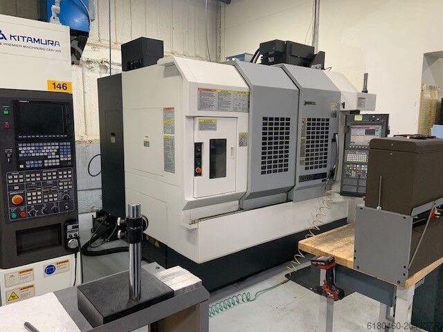 Okuma Genos M560V VMC Baujahr 2015 mit 4800 Betriebsstunden. Okuma Genos M560-V