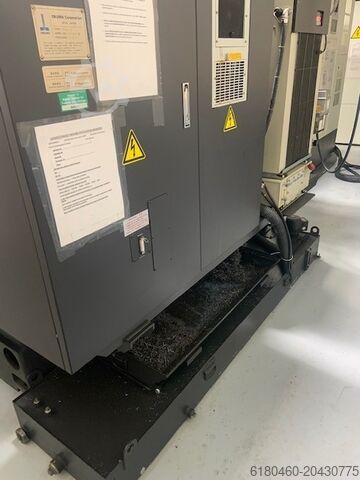 Okuma Genos M560V VMC Baujahr 2015 mit 4800 Betriebsstunden. Okuma Genos M560-V