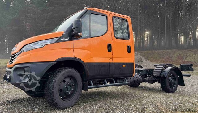 Transporter Fahrgestell Iveco DAILY 70 S 18H A8 DoKa 4x4 WX GV5*