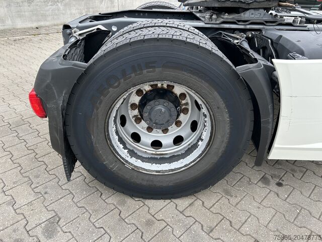 Standard-SZM DAF XF 450 FT Space Cab / 691 dkm / MX Brake / APK ...