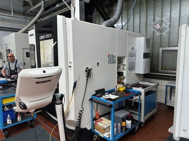 Vertikales Bearbeitungszentrum DMG MORI CMX 600 V