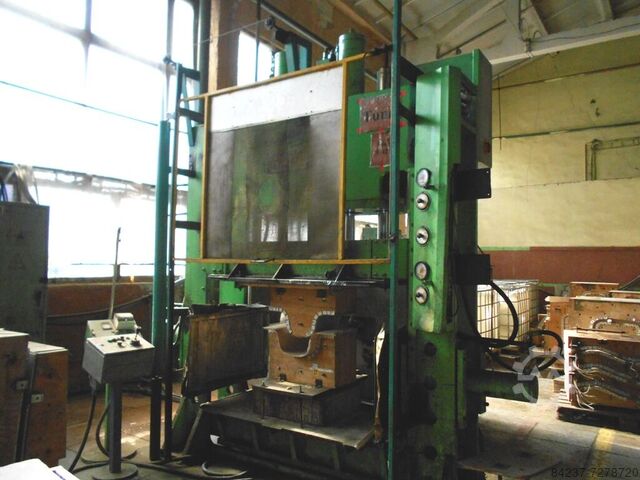 Hydraulische Presse für gebogene Leimteile TUMA INDUSTRI AB FP120
