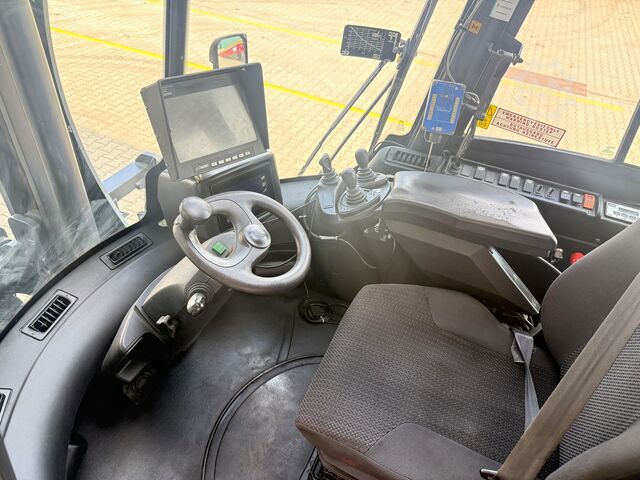 UVV 08/27, 3rd and 4th valve, diesel, 3,410 operating hours Linde H 100D