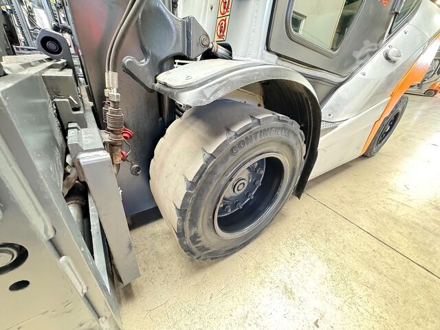 UVV 04/27, 3rd & 4th hydraulic control circuit, side shift, diesel, 7,593 operating hours Still RX 70-45