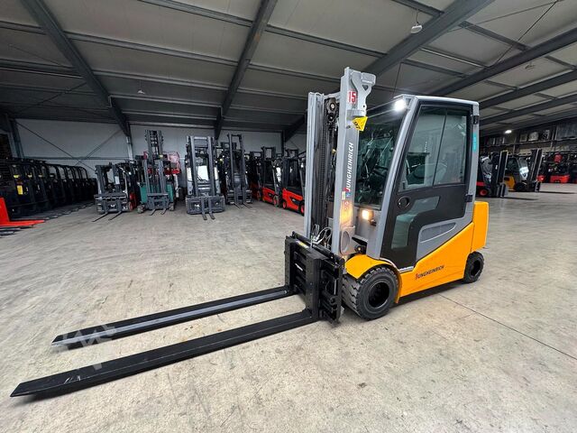 Service + statutory accident prevention inspection (UVV) 07/27, electric, 2,910 operating hours Jungheinrich EFG S30
