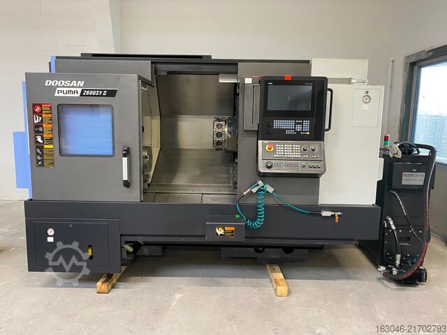 CNC turn-mill center DOOSAN Puma 2600SY II mit Siemens