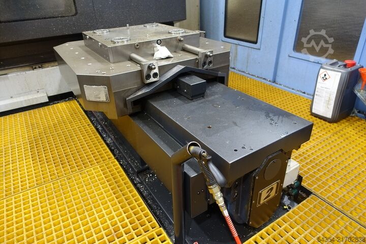 Heavy Duty Twin Pallet Horizontal Machin Doosan HM1000
