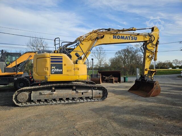 Crawler excavator KOMATSU PC 228 US LC