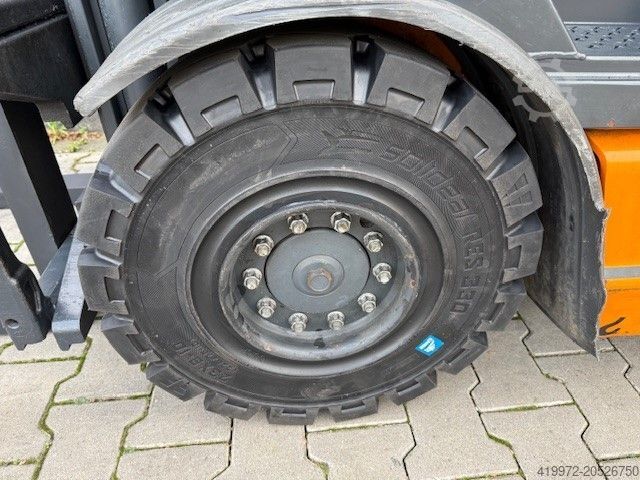 Electric 4-wheel forklift Still R60-25