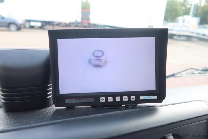 Box body FUSO Canter 7 C 18 Bak+Klep 1000 kg