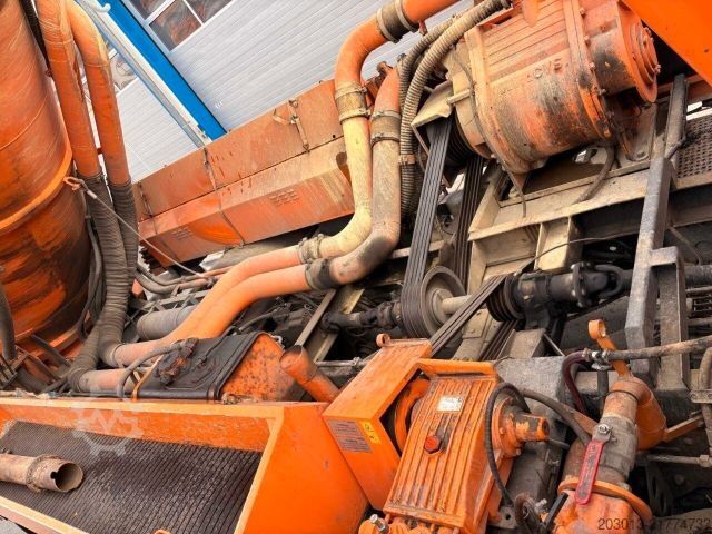 Vacuum tank truck MERCEDES-BENZ 1932 4x2 Kanalreiniger Kombi MÜLLER F70KH