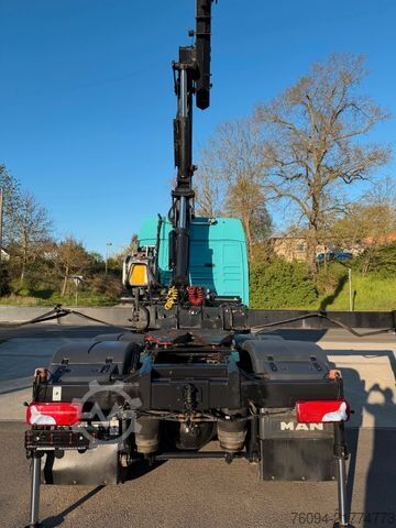 Truck mounted crane MAN TGX 33.560 6x4 Kran 21m Funk