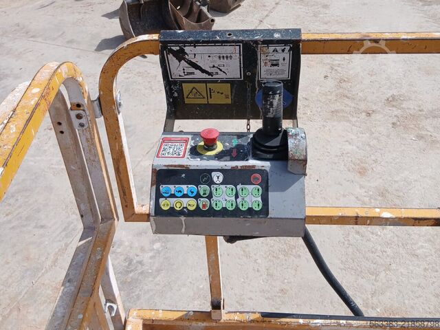 Scissor lift Haulotte H15SX