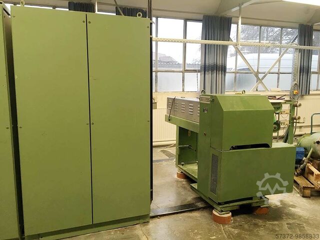 Extruder Maillefer BM 60-24 D