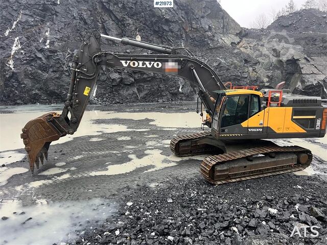 Crawler excavator Volvo ec380EL excavator w/ hw undercarriage and toothed