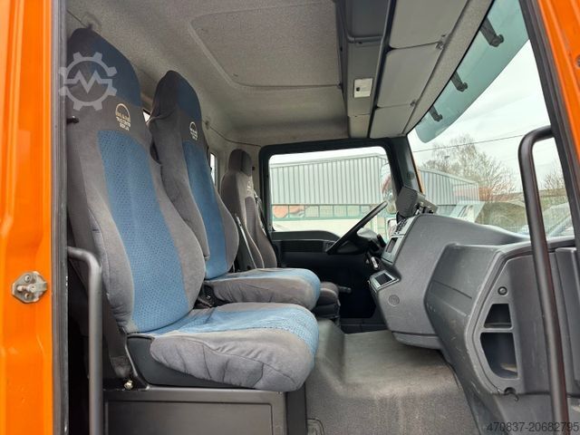 Vacuum tank truck MAN TGM 18.290 / 9.500 Liter / Leistikow