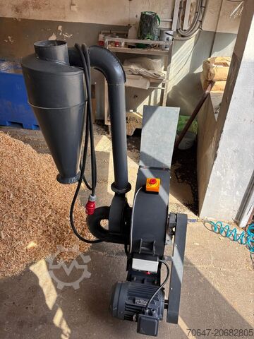 Hammermühle mit Mahlgutabzug CORMAK HMC-4